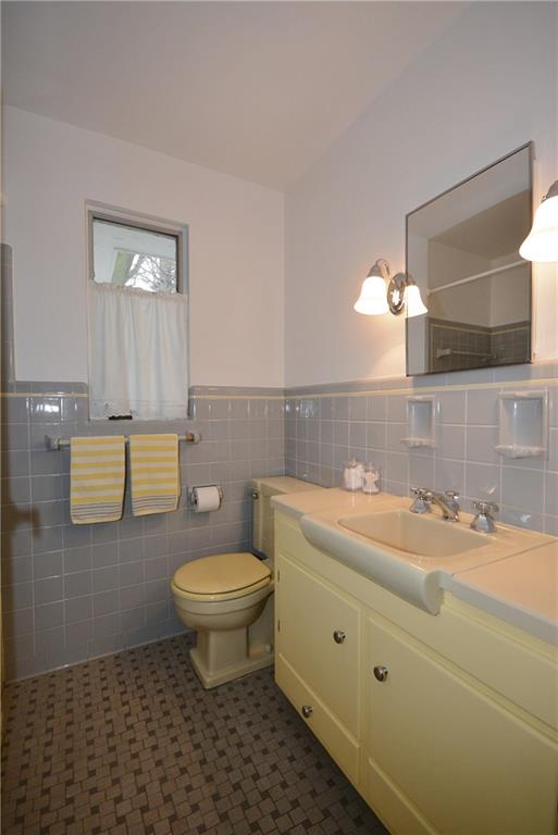 104 Buckingham Road Fox Chapel, PA 15215 - Photo 16 of 25 Gallery Image 16