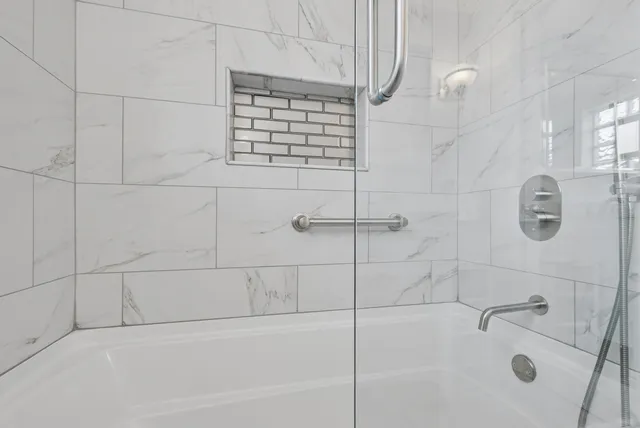 $279,900 | 14325 Ingleside Avenue, Dolton, IL 60419