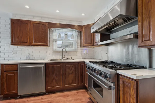 $279,900 | 14325 Ingleside Avenue, Dolton, IL 60419