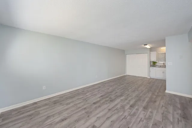 $142,000 | 201 East College Boulevard, Unit 13, Niceville, FL 32578