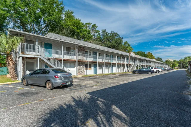 $142,000 | 201 East College Boulevard, Unit 13, Niceville, FL 32578