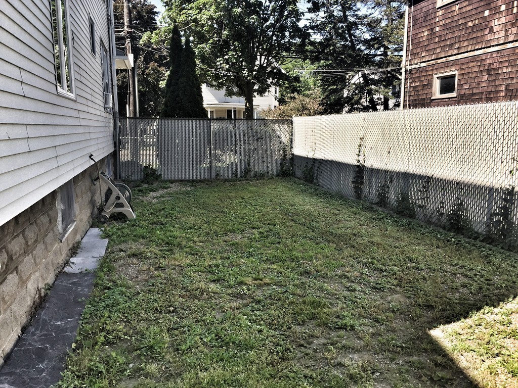 346 Riverside Avenue Medford, MA 02155 - Photo 7 of 23 Gallery Image 7