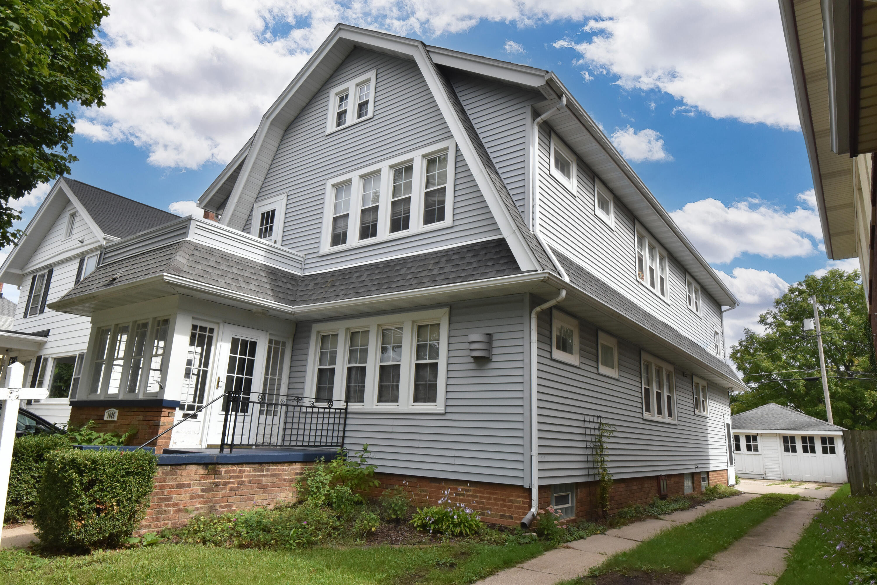 1025 Arthur Avenue Racine, WI 53405 - Photo 40 of 49 Front