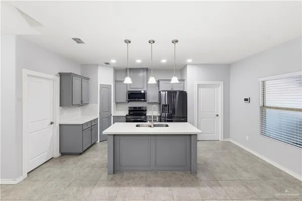 $1,800 | 8707 Quietud Street, Edinburg, TX 78542