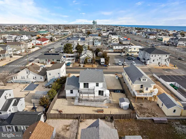 $1,649,999 | 108 West 22nd Street, Ship Bottom, NJ 08008