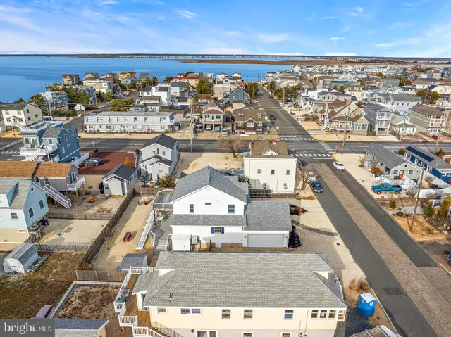 $1,649,999 | 108 West 22nd Street, Ship Bottom, NJ 08008