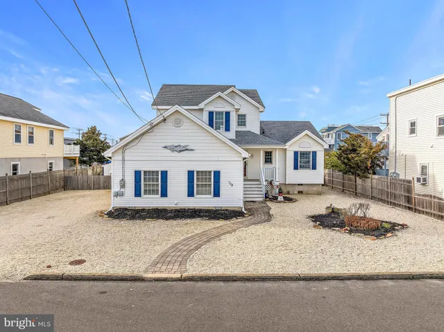 $1,649,999 | 108 West 22nd Street, Ship Bottom, NJ 08008