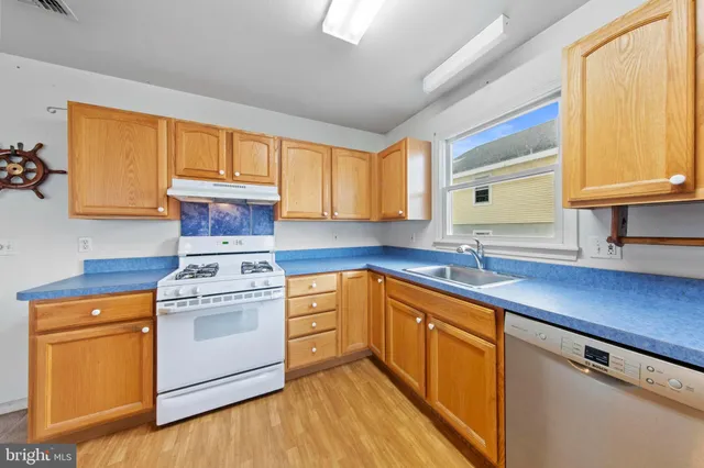 $1,649,999 | 108 West 22nd Street, Ship Bottom, NJ 08008