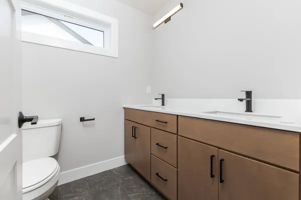 $595,000 | 5303 Finlen Lane, Bloomington, IL 61705