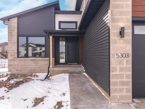 $595,000 | 5303 Finlen Lane, Bloomington, IL 61705