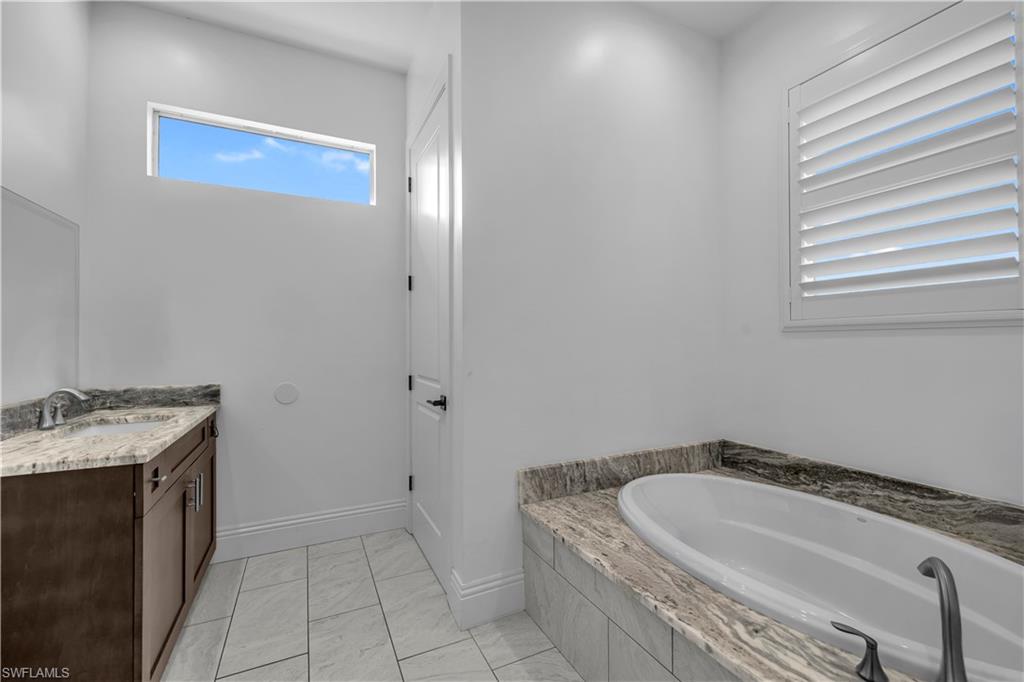 11141 Palmetto Ridge Drive Naples, FL 34110 - Photo 6 of 31