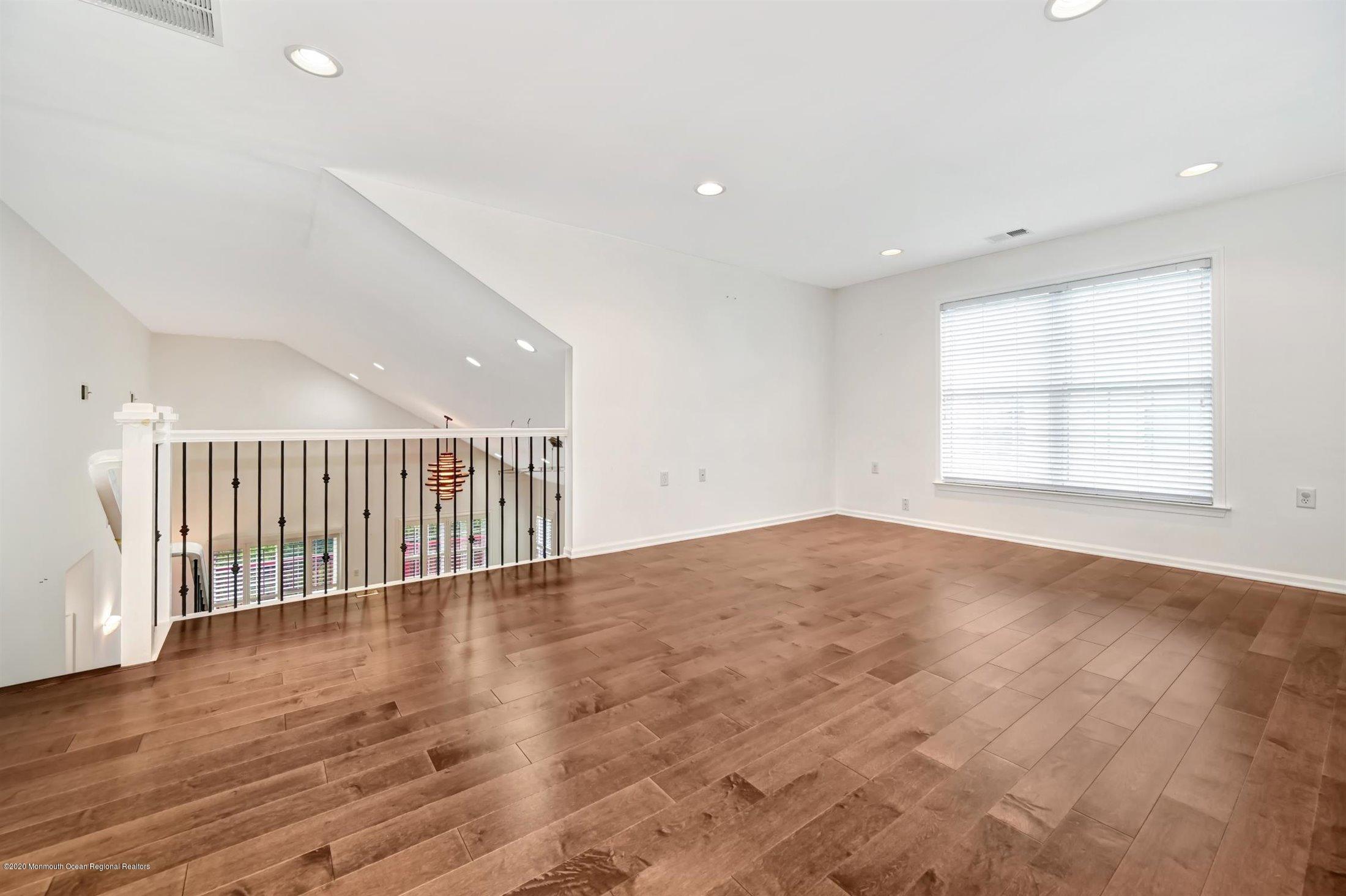 78 Yates Road Manalapan, NJ 07726 - Photo 22 of 26 26-Loft