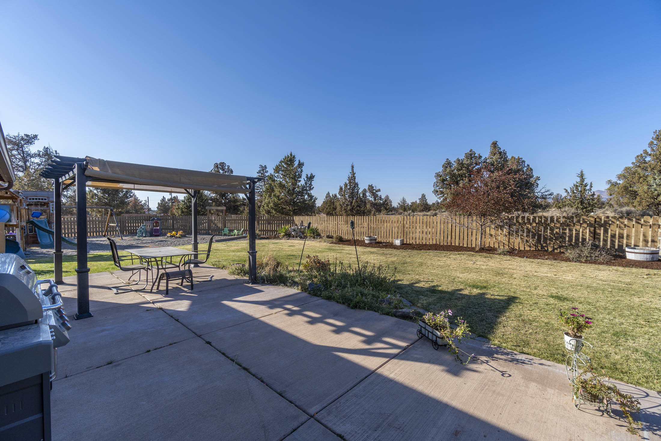 961 Southwest Bent Loop Powell Butte, OR 97753 - Photo 26 of 40 25