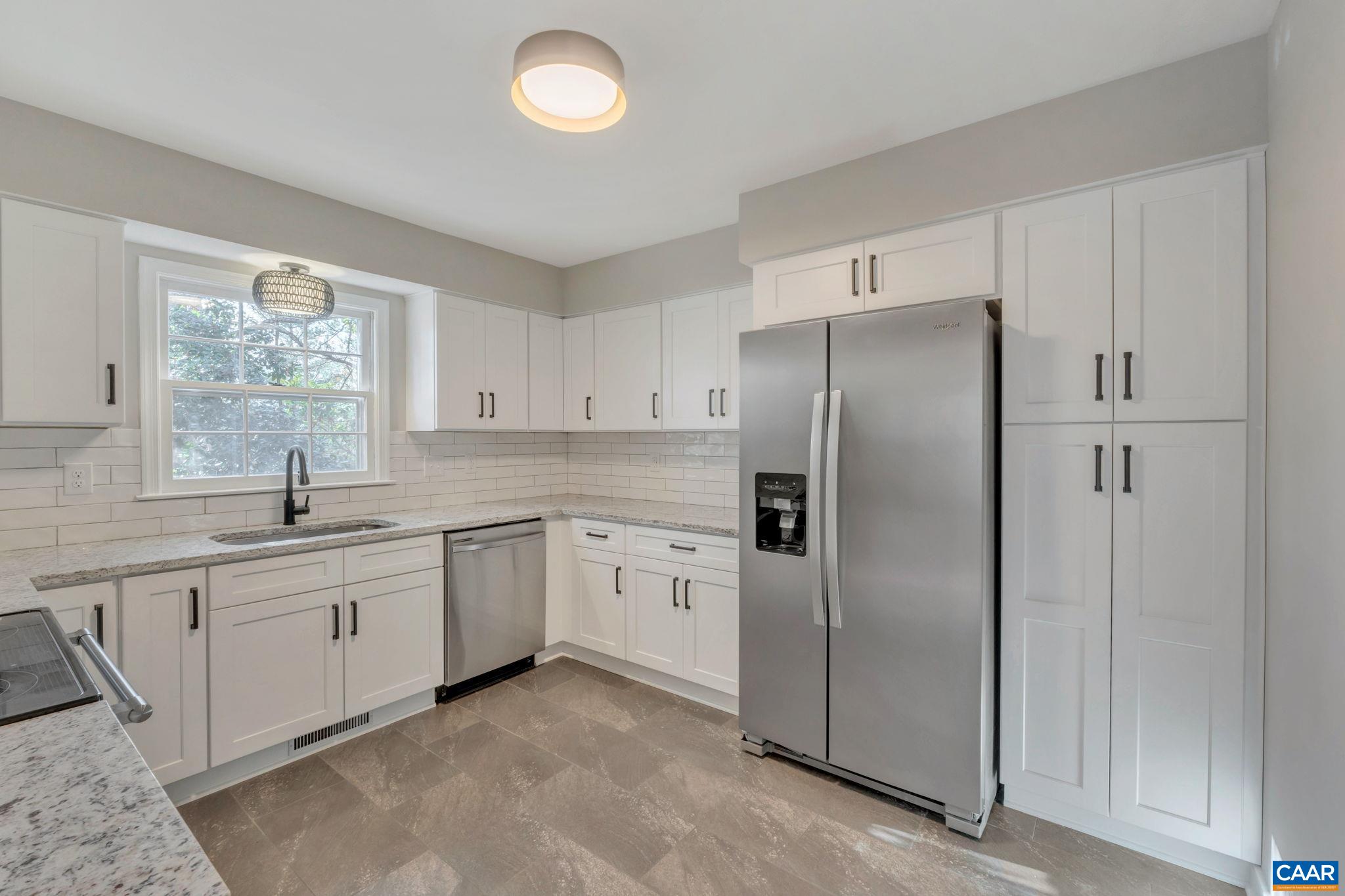 2754 Hydraulic Road Charlottesville, VA 22901 - Photo 11 of 20