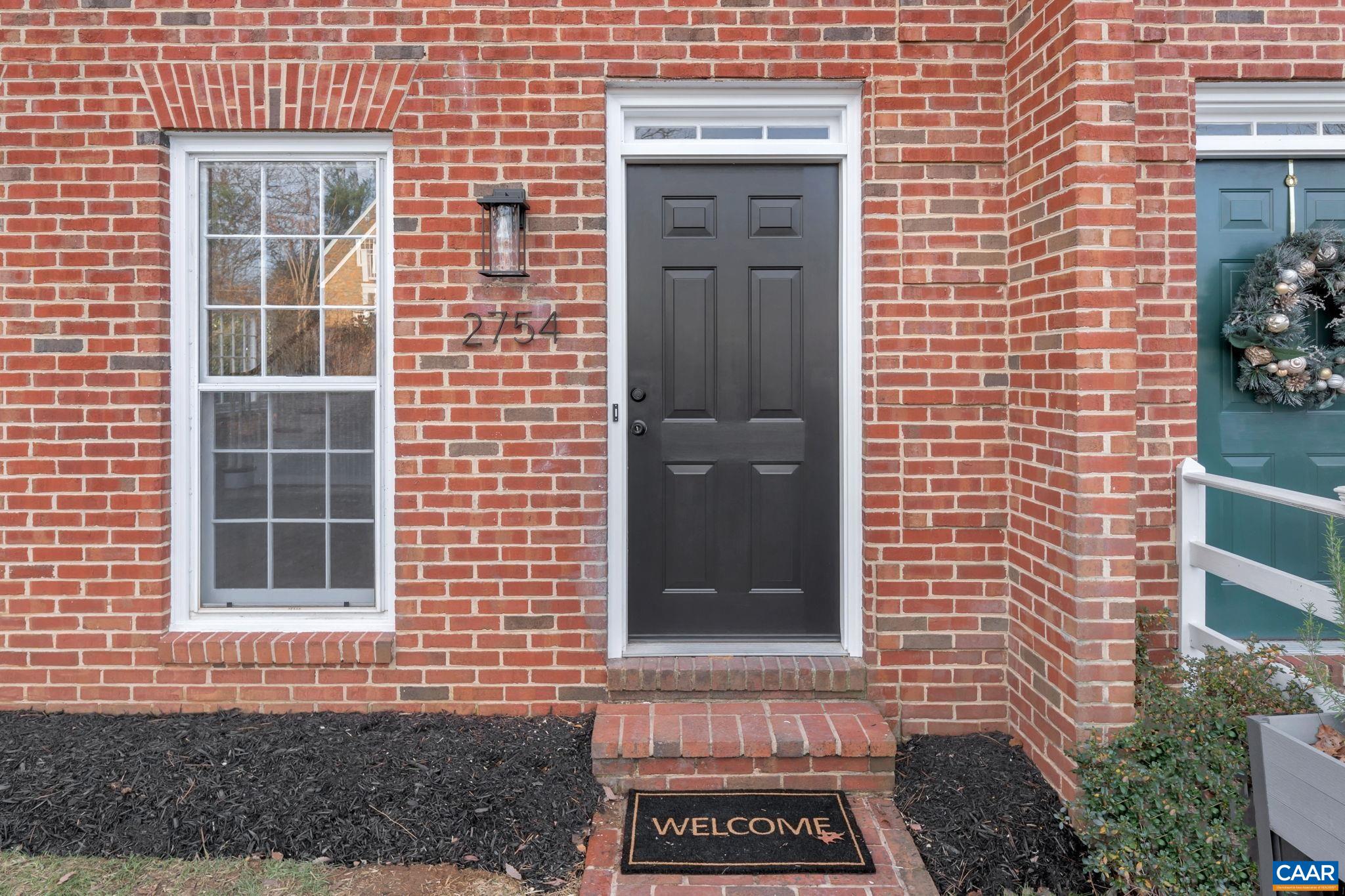 2754 Hydraulic Road Charlottesville, VA 22901 - Photo 2 of 20
