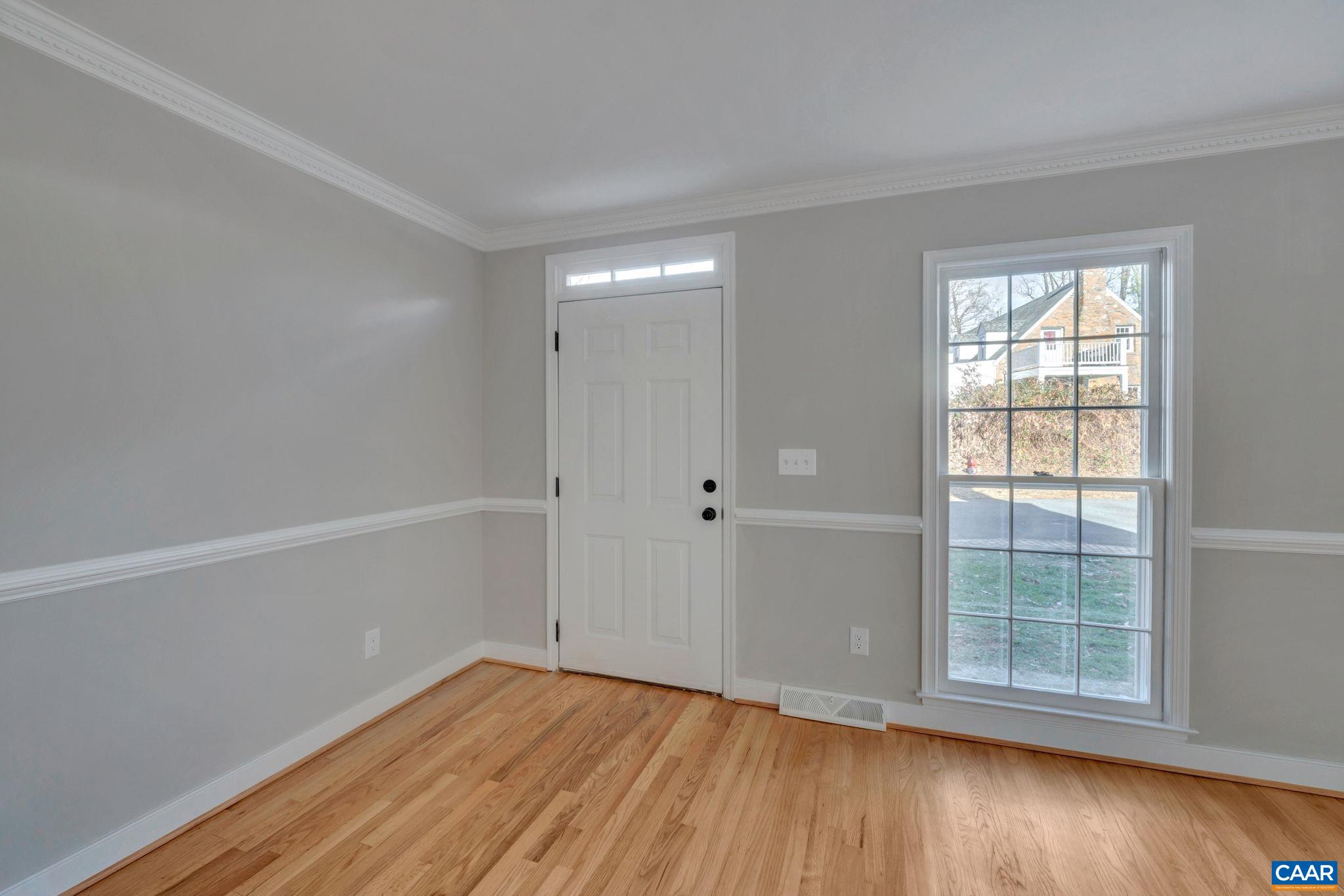2754 Hydraulic Road Charlottesville, VA 22901 - Photo 5 of 20