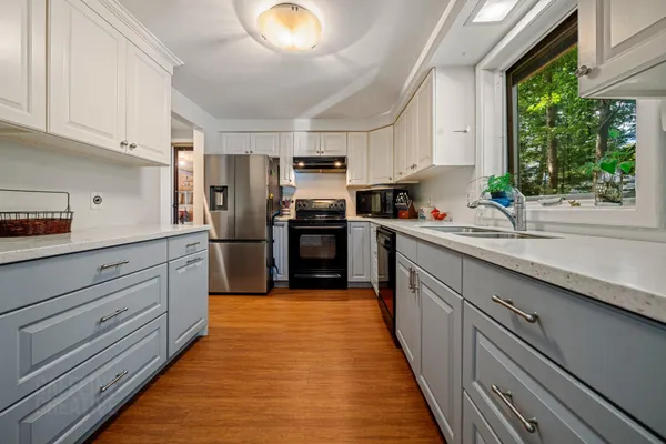 $495,000 | 1 Karynel Drive, Unit 1, South Portland, ME 04106