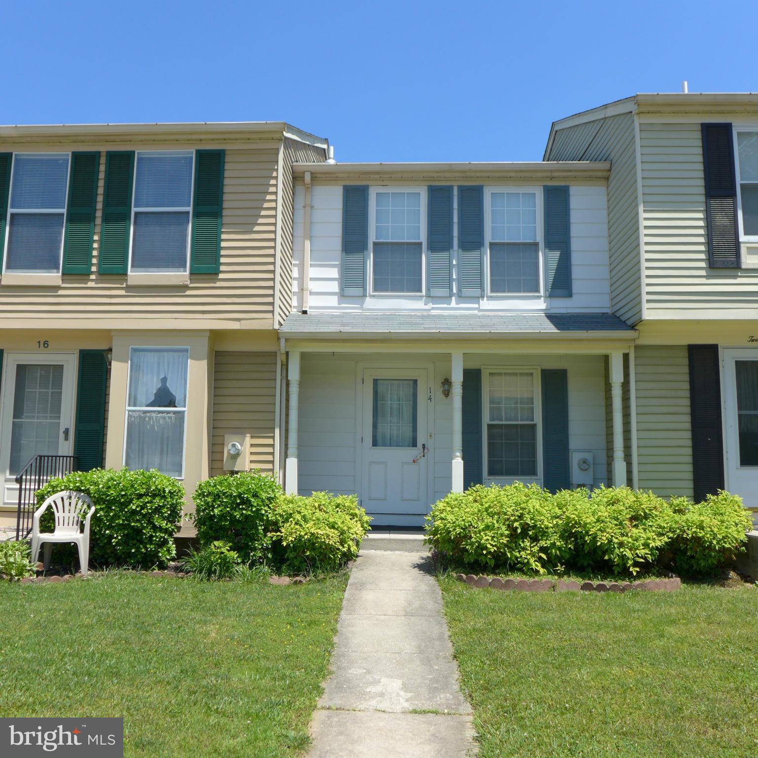 14 Trailwood Road Baltimore, MD 21236 - Photo 1 of 24 Townhouse w/Front Porch