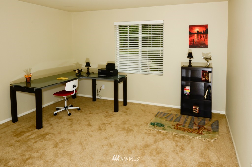 10621 Ross Road, Unit A Bothell, WA 98011 - Photo 13 of 24 Gallery Image 13