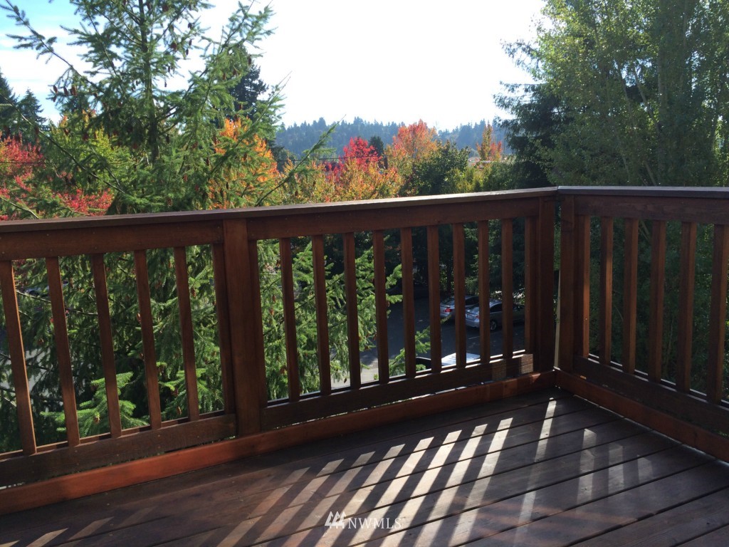 10621 Ross Road, Unit A Bothell, WA 98011 - Photo 3 of 24 Gallery Image 3