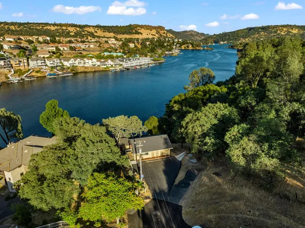 $2,275,000 | 5105 Lakeshore Drive, Copperopolis, CA 95228