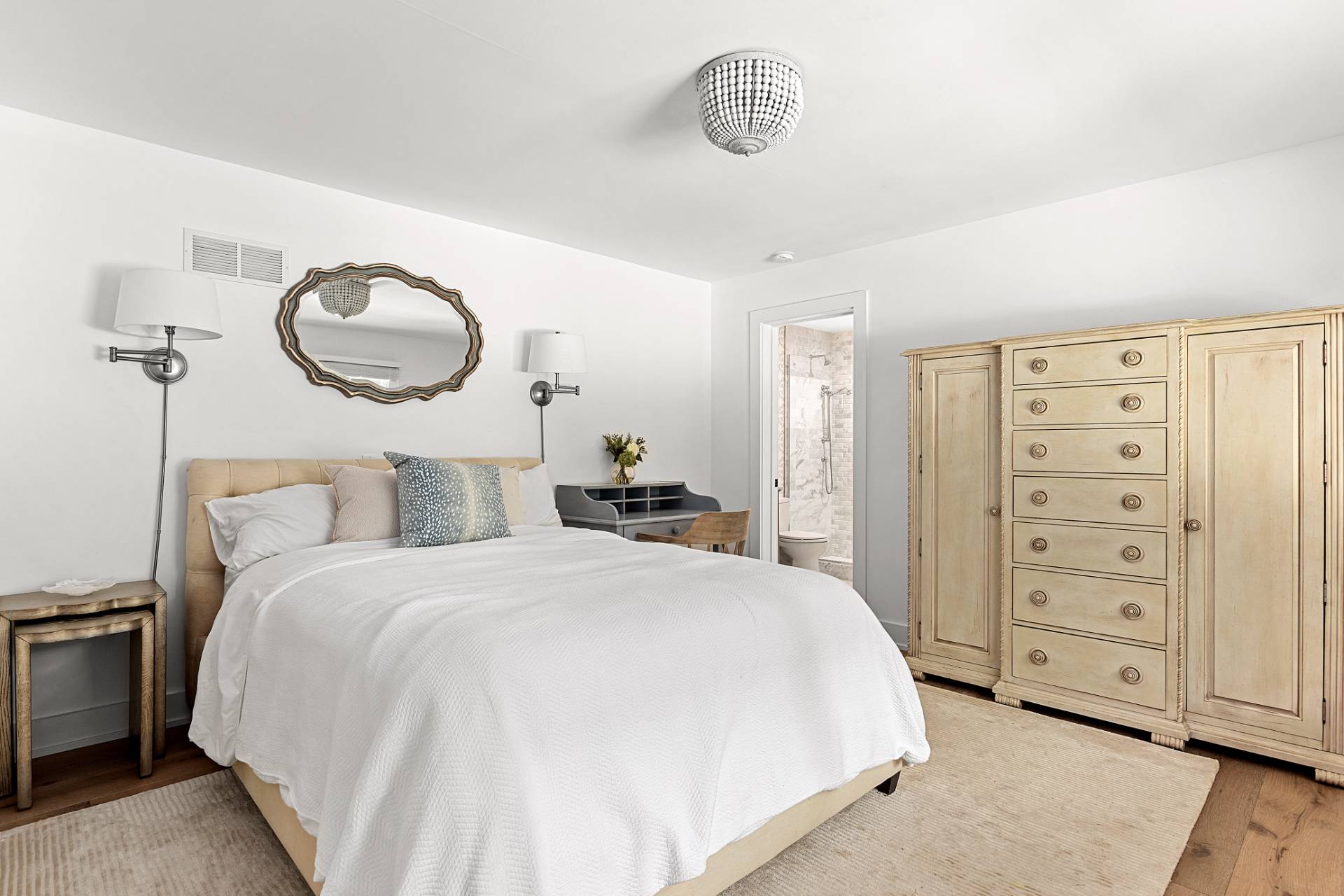 38 Scallop Avenue East Hampton, NY 11937 - Photo 9 of 23 Gallery Image 9