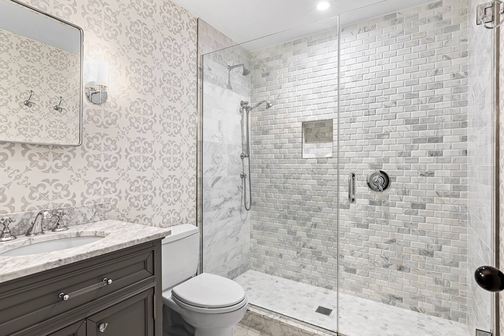38 Scallop Avenue East Hampton, NY 11937 - Photo 10 of 23 Gallery Image 10