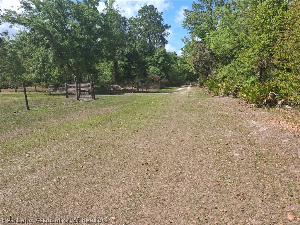 3708 Oak Hill Ranch Zolfo Springs, FL 33890 - Photo 8 of 20 Road at property