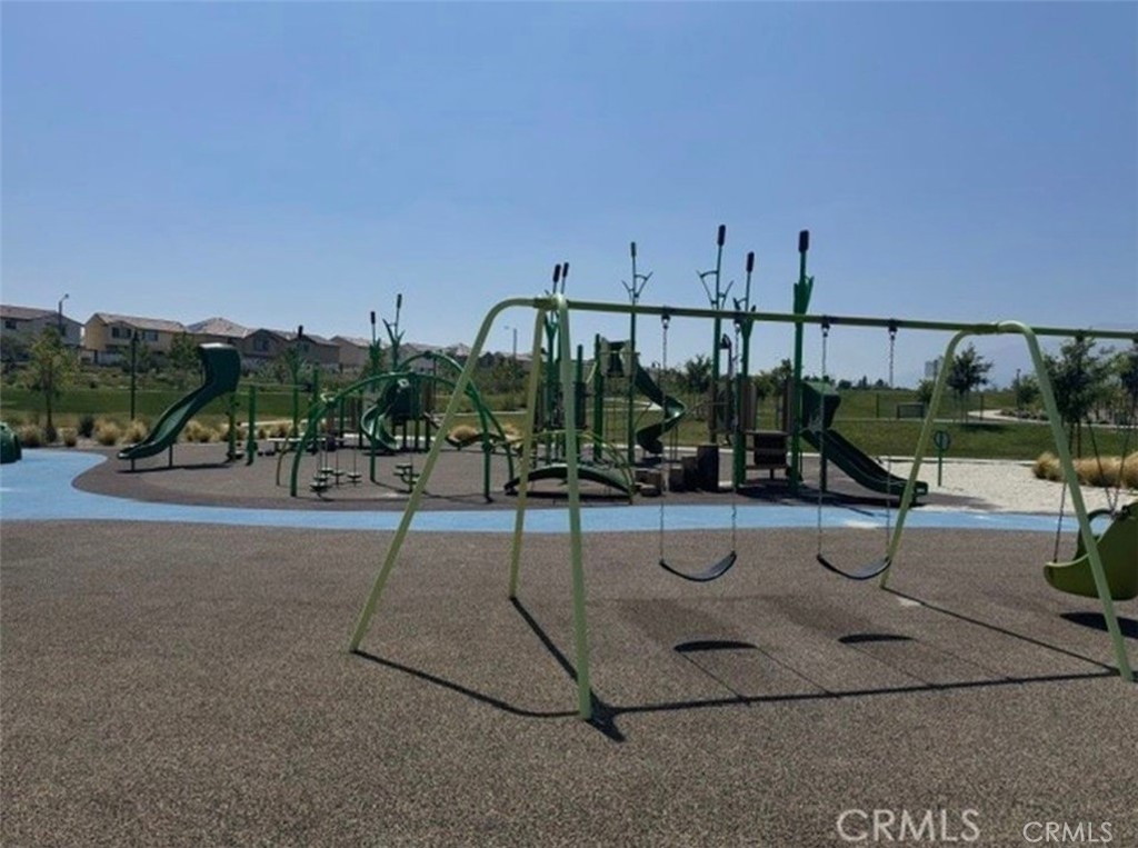 2448 Powell Drive Rialto, CA 92377 - Photo 25 of 33
