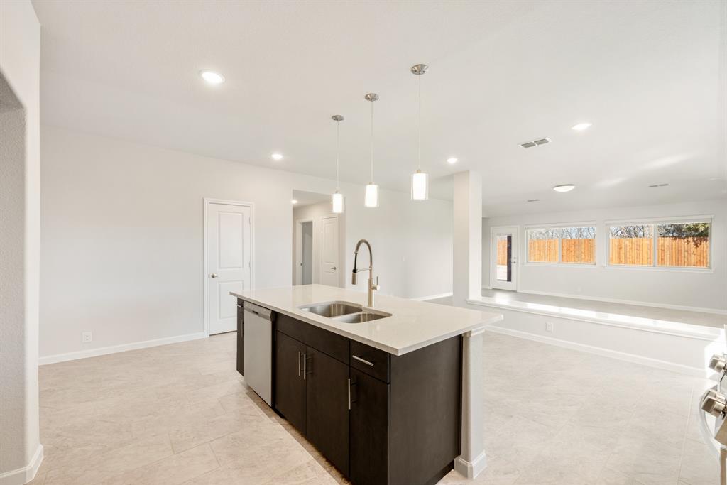 3662 Jordan Way Kaufman, TX 75142 - Photo 7 of 40