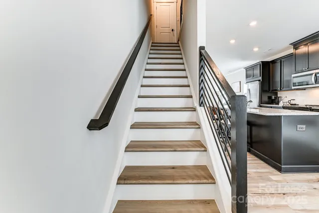 a view of entryway and hall