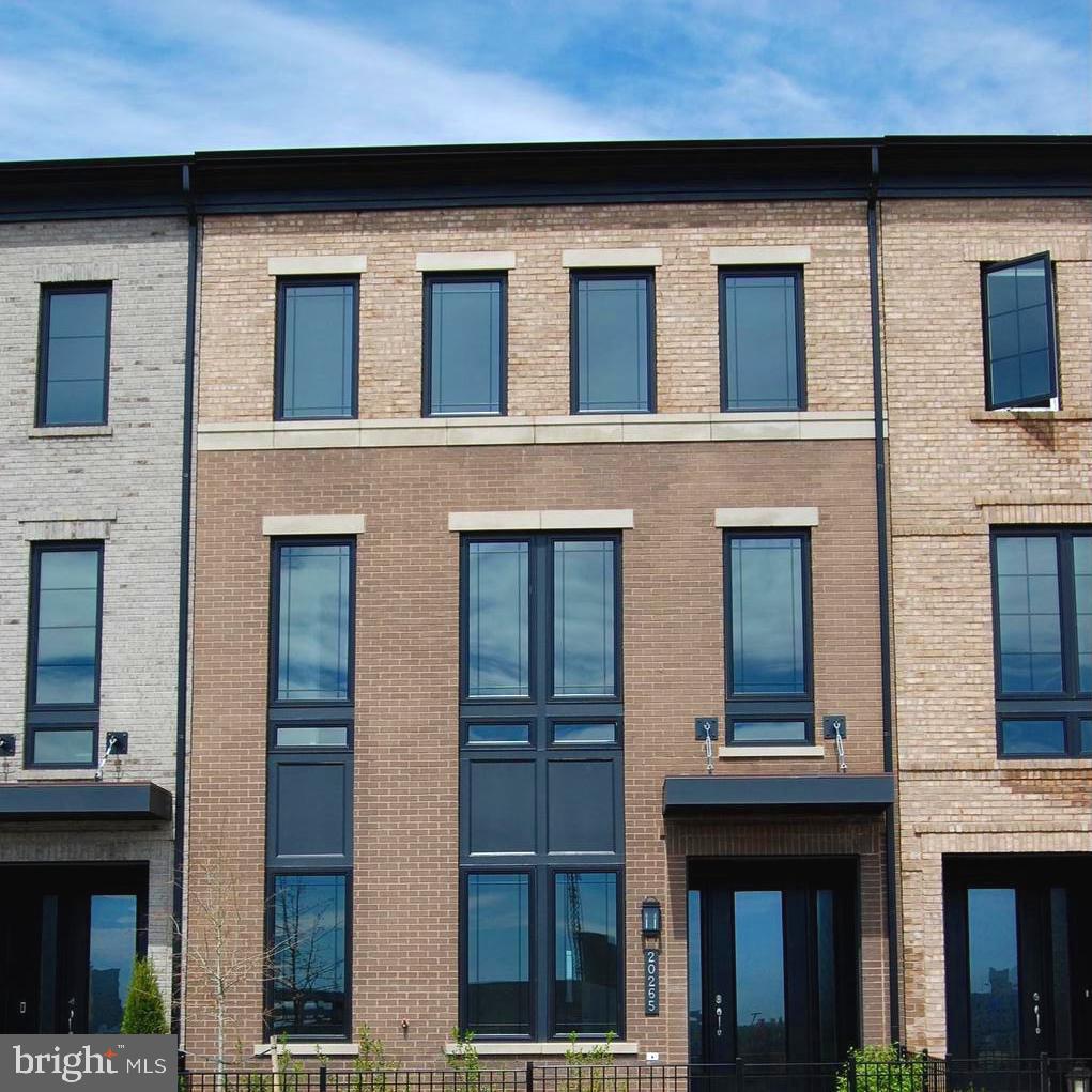 20265 Oak Bluff Drive Ashburn, VA 20147 - Photo 1 of 16