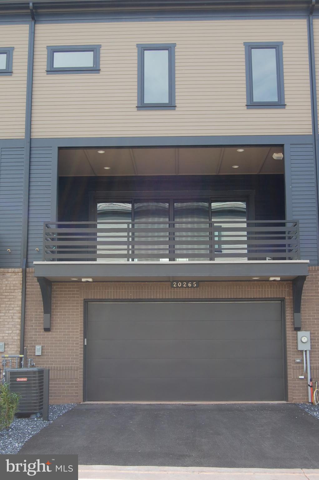 20265 Oak Bluff Drive Ashburn, VA 20147 - Photo 16 of 16