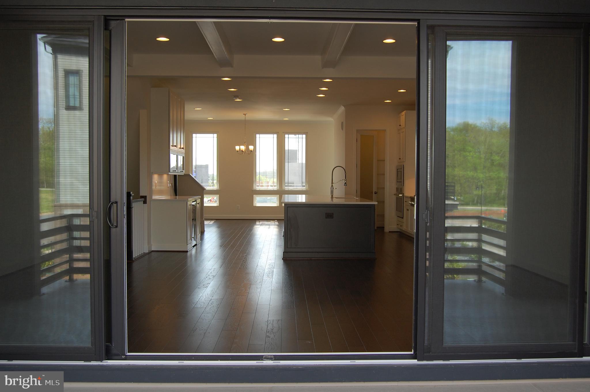 20265 Oak Bluff Drive Ashburn, VA 20147 - Photo 5 of 16