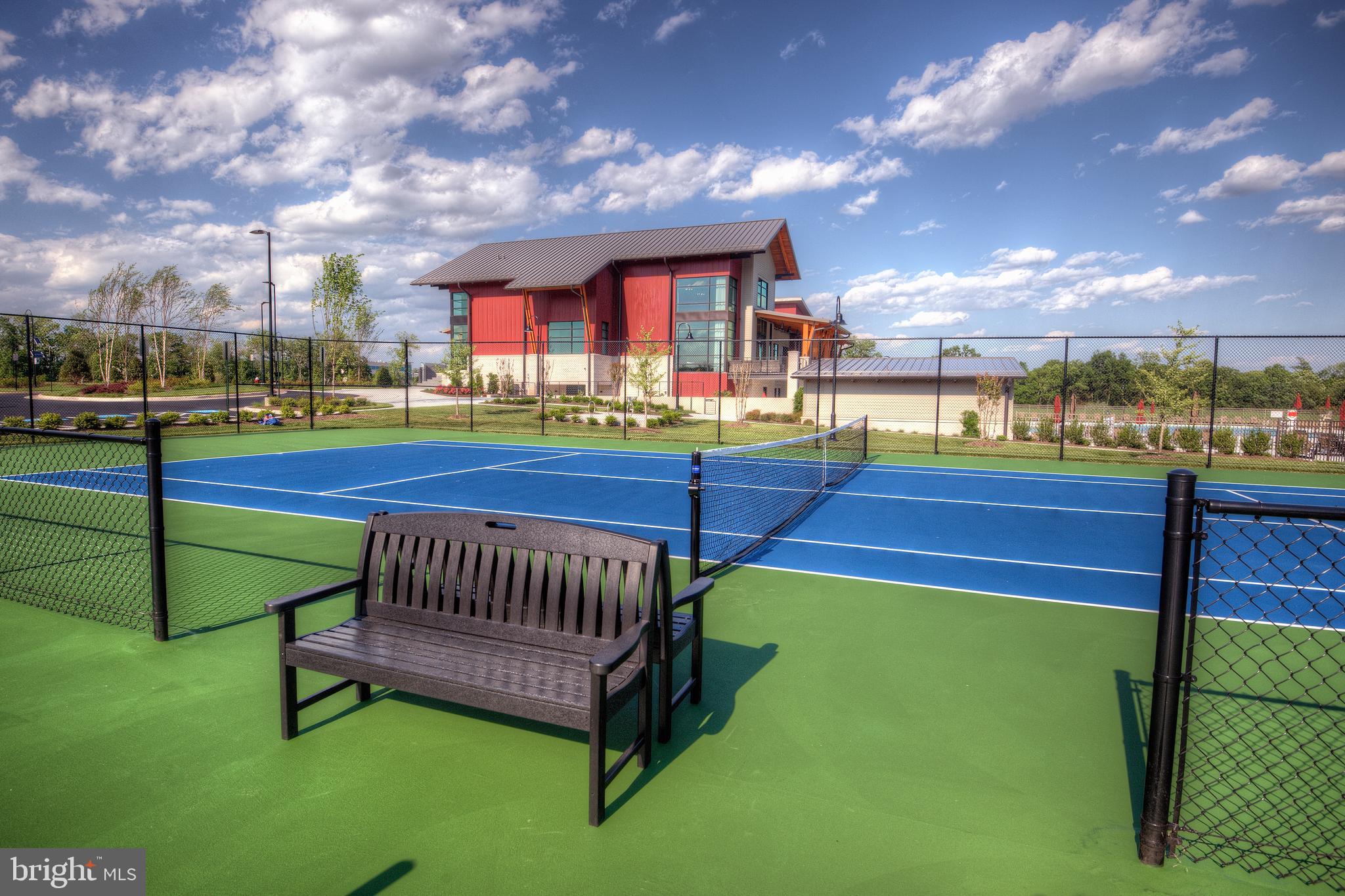 20265 Oak Bluff Drive Ashburn, VA 20147 - Photo 10 of 16