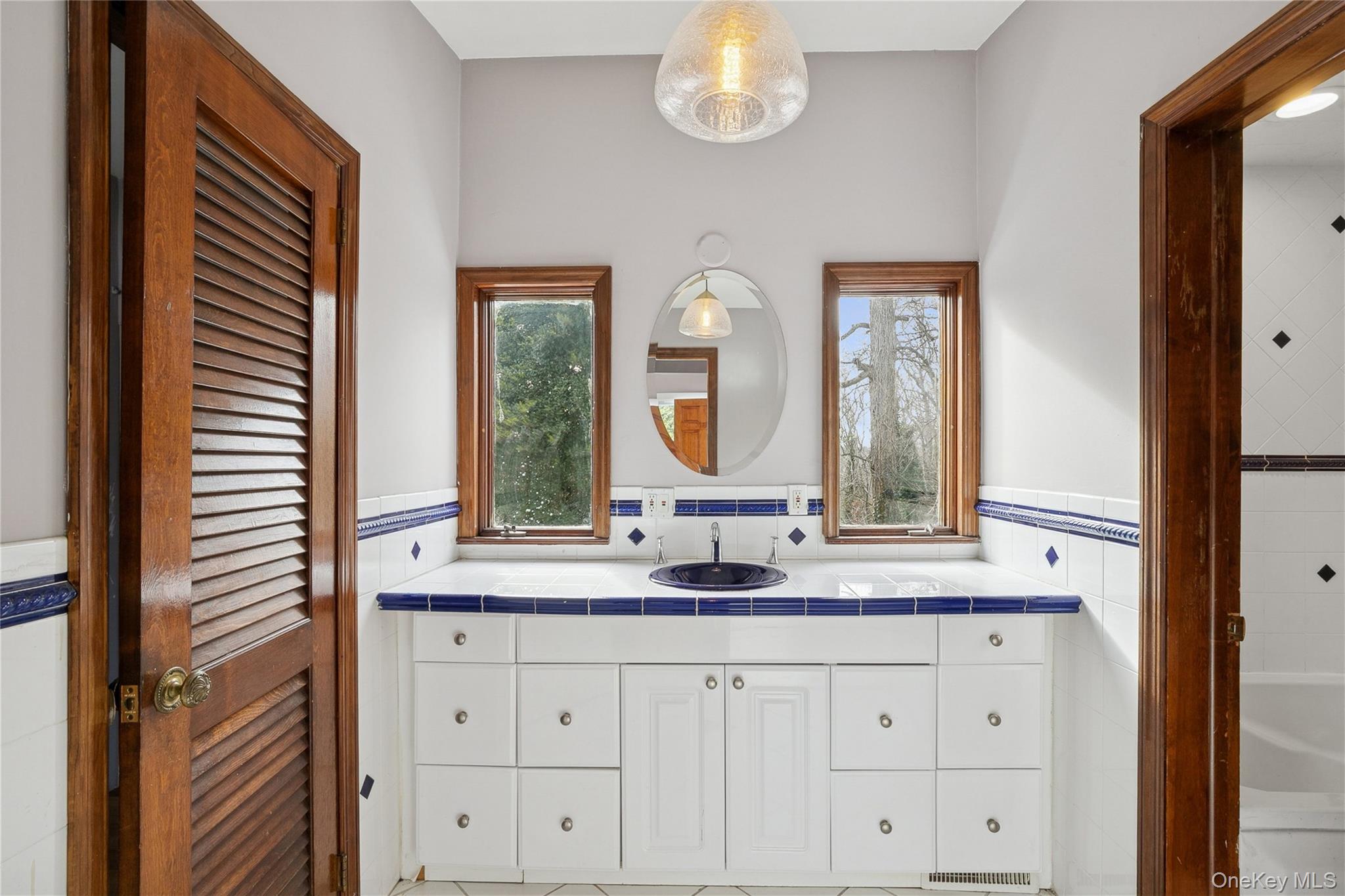 549 Woodbury Road Cold Spring Harbor, NY 11724 - Photo 41 of 49