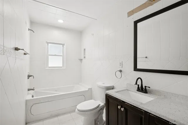 $1,399,000 | 549 Woodbury Road, Cold Spring Harbor, NY 11724