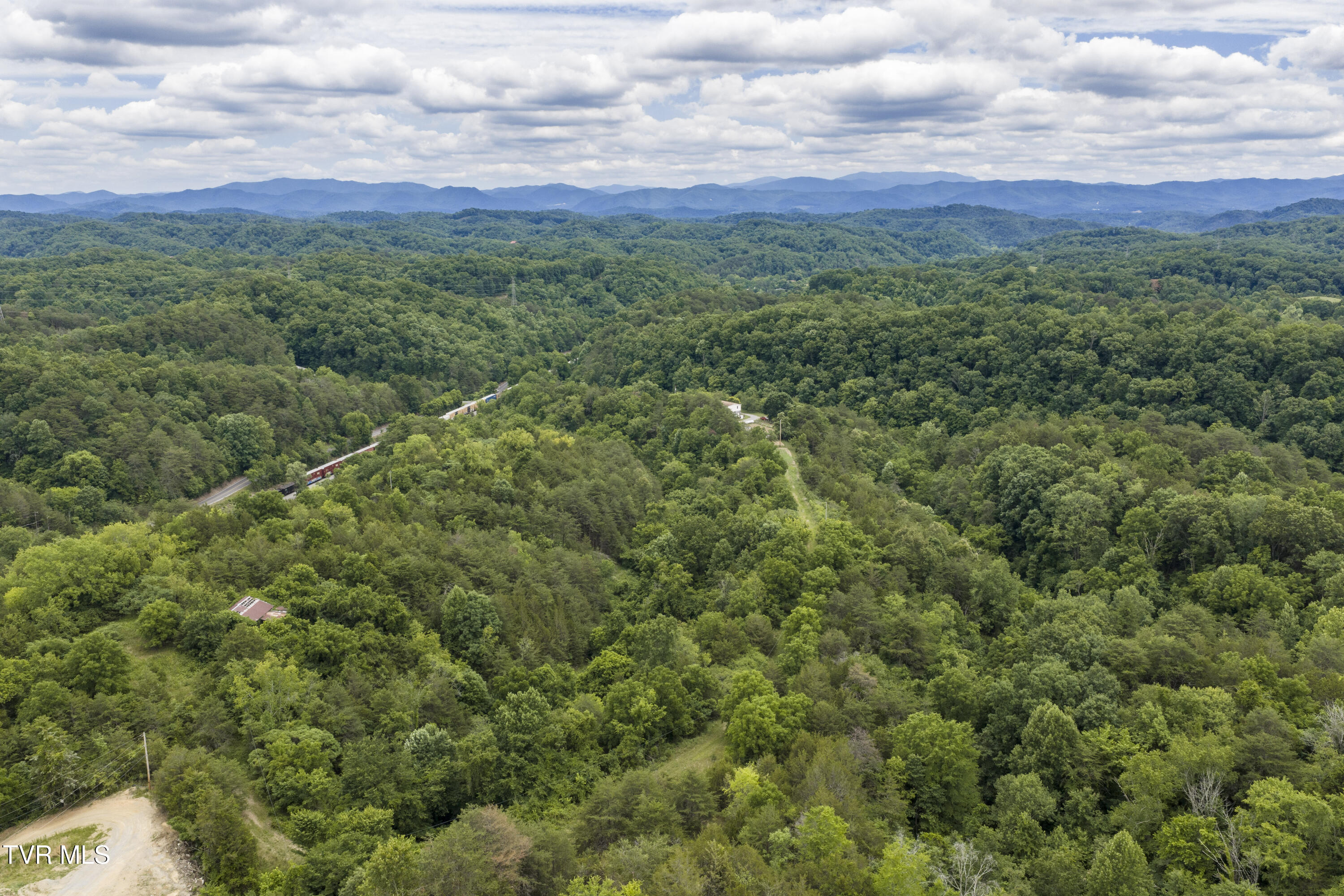 700 Piney Flats Road Piney Flats, TN 37686 - Photo 19 of 44 700-758PineyFlats-Aerials-32