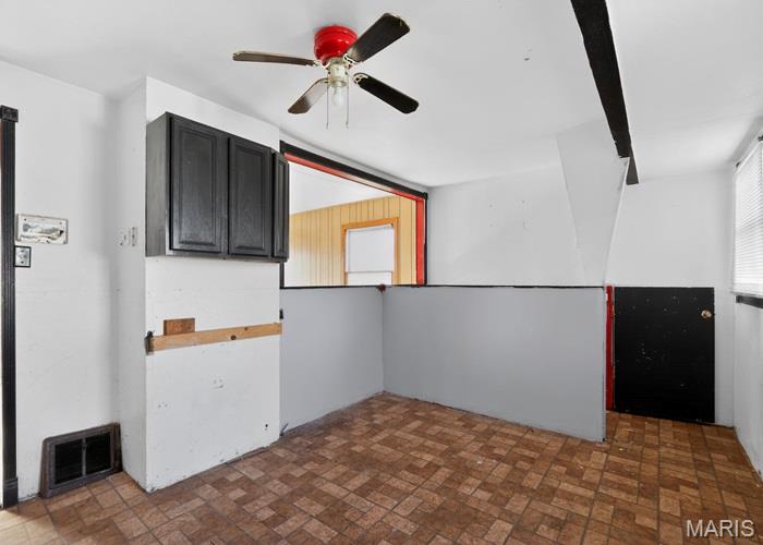 321 Caithness Road St. Louis, MO 63137 - Photo 15 of 22