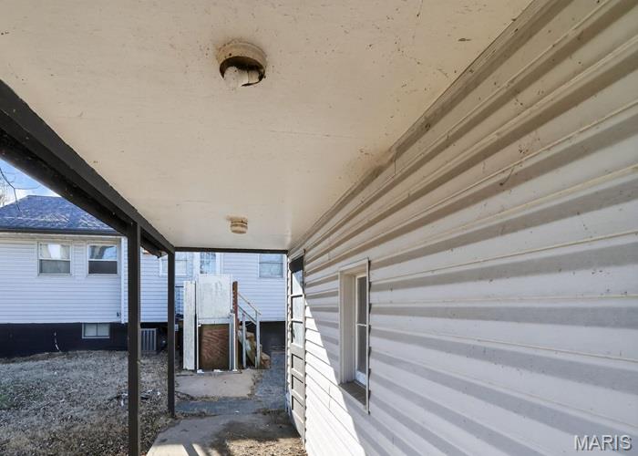 321 Caithness Road St. Louis, MO 63137 - Photo 7 of 22