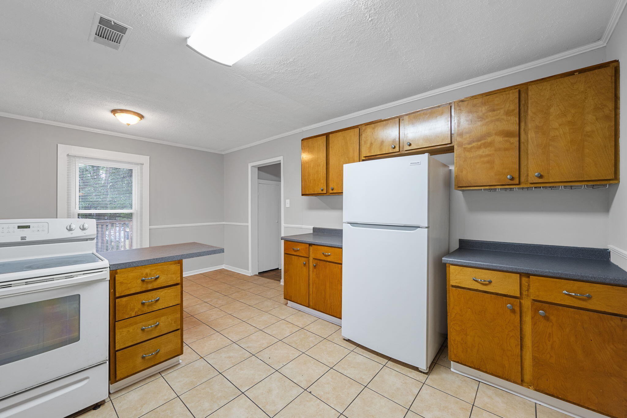 2081 Mae Dell Road Chattanooga, TN 37421 - Photo 4 of 34 Gallery Image 4