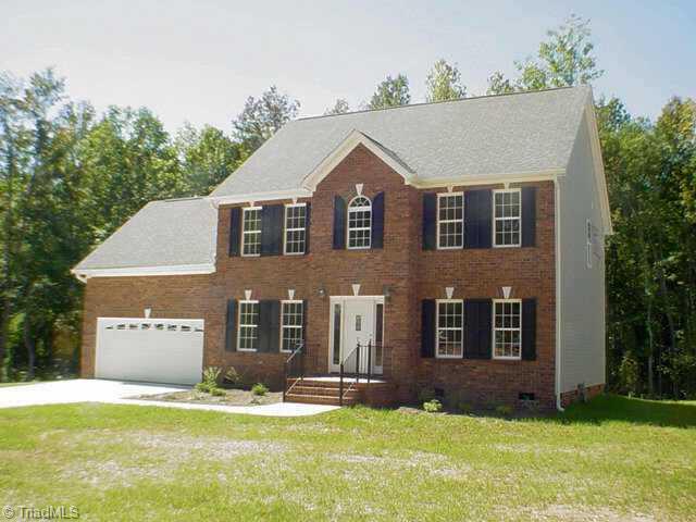 15 Barrocliff Road Clemmons, NC 27012 - Photo 1 of 9 Exterior Front.