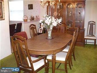 416 Rennard Street Philadelphia, PA 19116 - Photo 5 of 7 Gallery Image 5