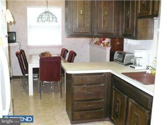 416 Rennard Street Philadelphia, PA 19116 - Photo 6 of 7 Gallery Image 6
