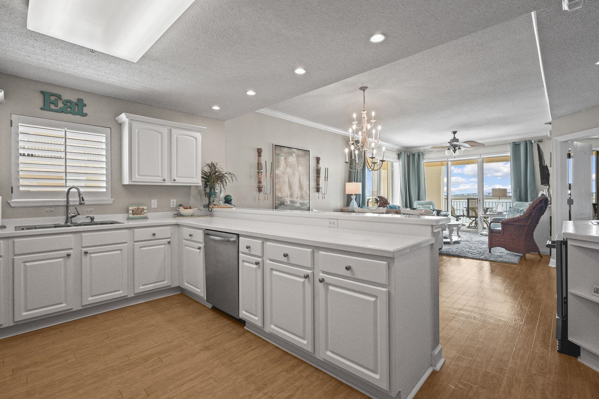 27770 Canal Road, Unit 409 Orange Beach, AL 36561 - Photo 9 of 73 Kitchen