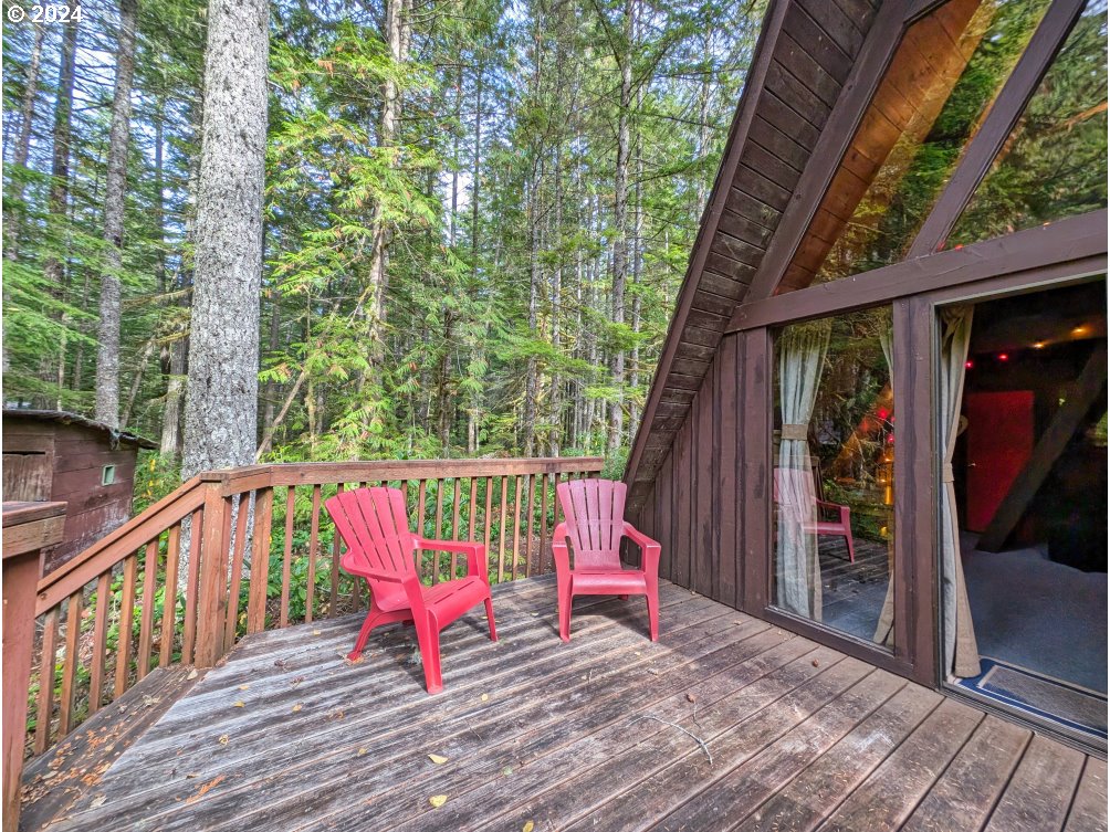 75175 East E Road Rhododendron, OR 97049 - Photo 3 of 32 Gallery Image 3