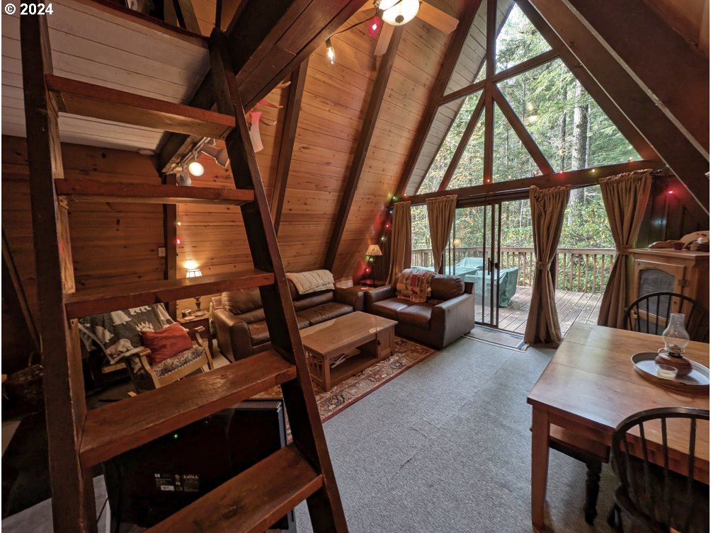 75175 East E Road Rhododendron, OR 97049 - Photo 8 of 32 Gallery Image 8