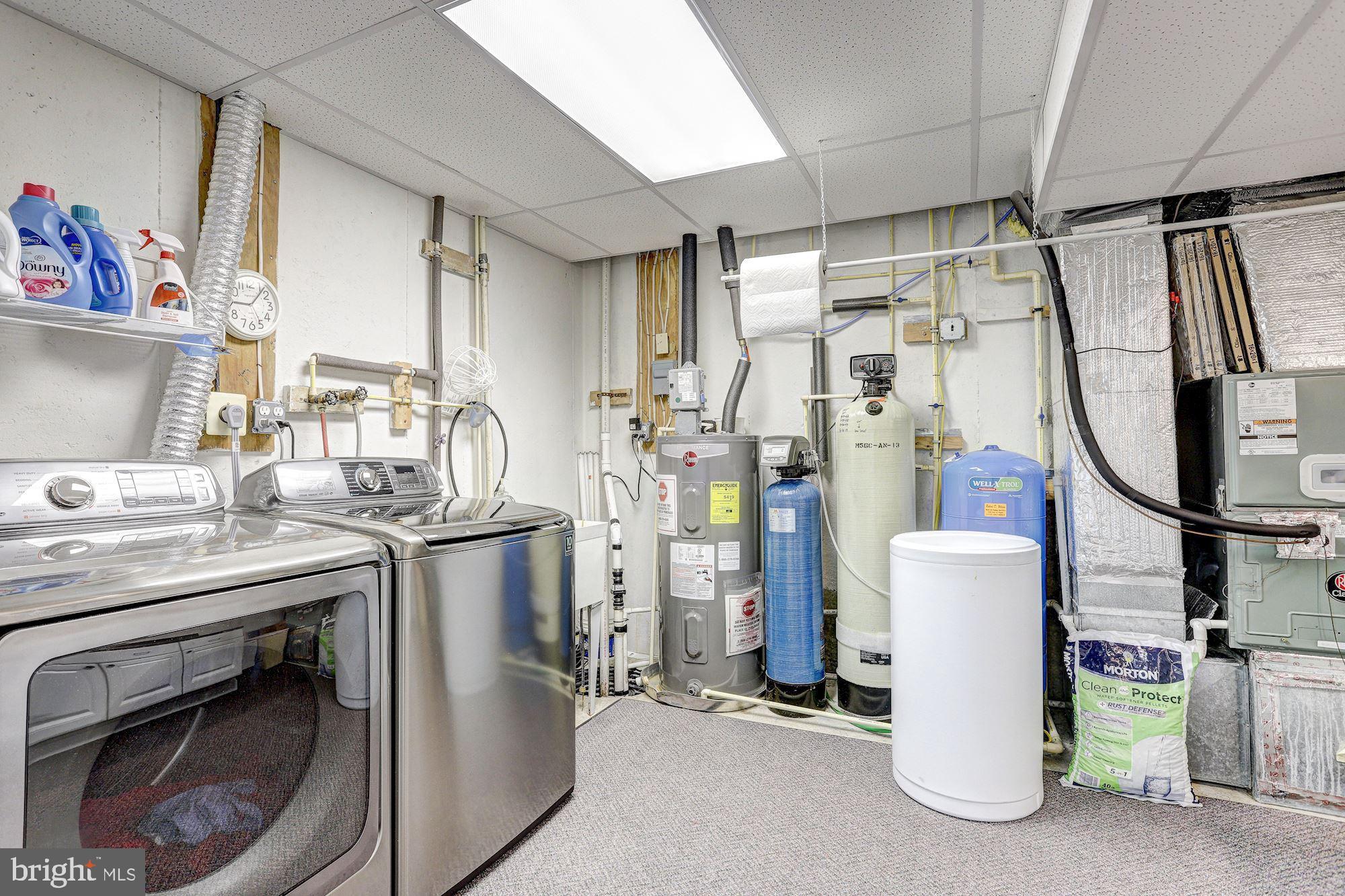 697 Mesquite Road Severn, MD 21144 - Photo 29 of 43 Laundry Room