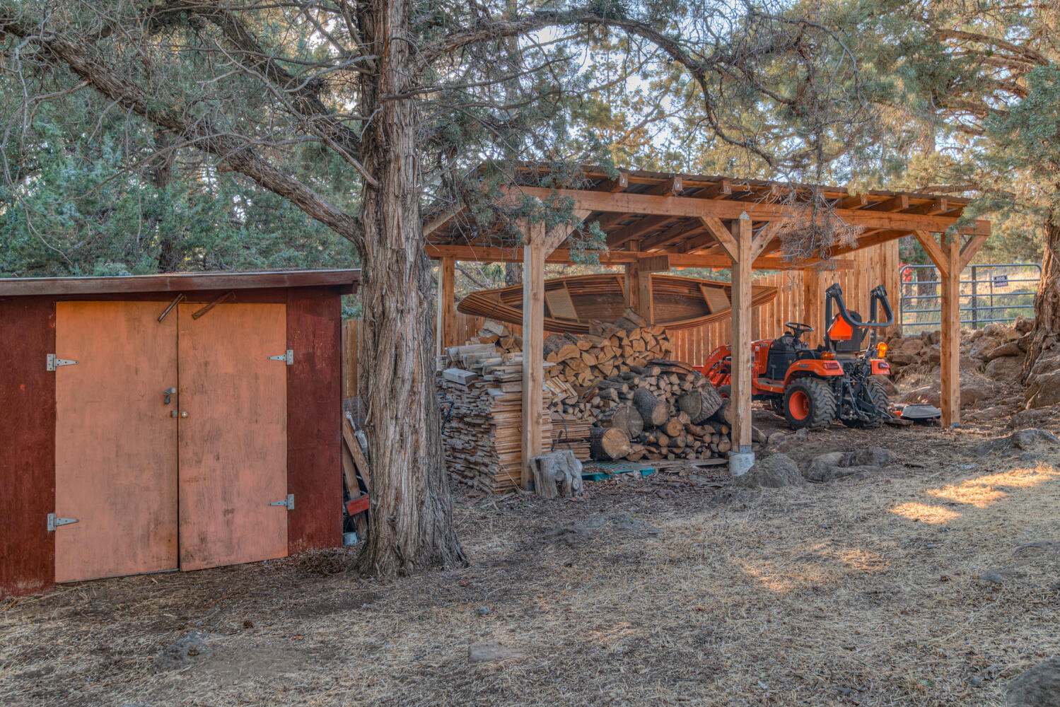 21122 Tumalo Road Bend, OR 97703 - Photo 40 of 41 wood shed and shed
