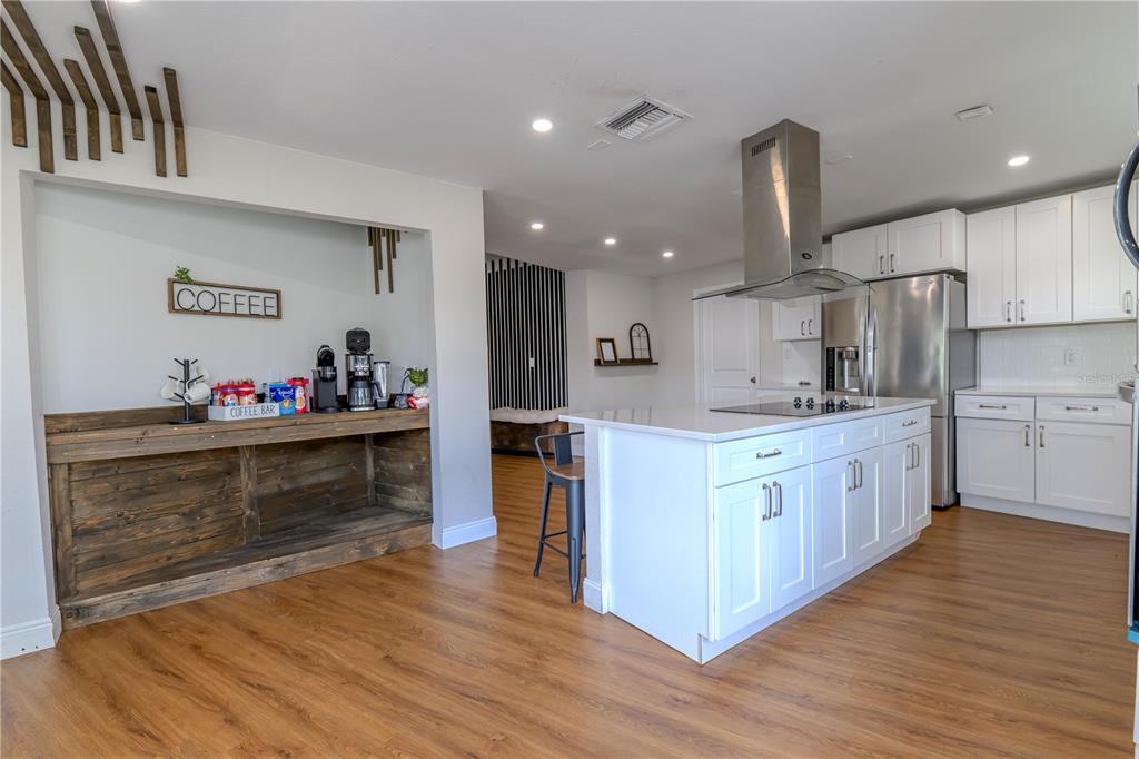 800 South Keene Road Clearwater, FL 33756 - Photo 9 of 42